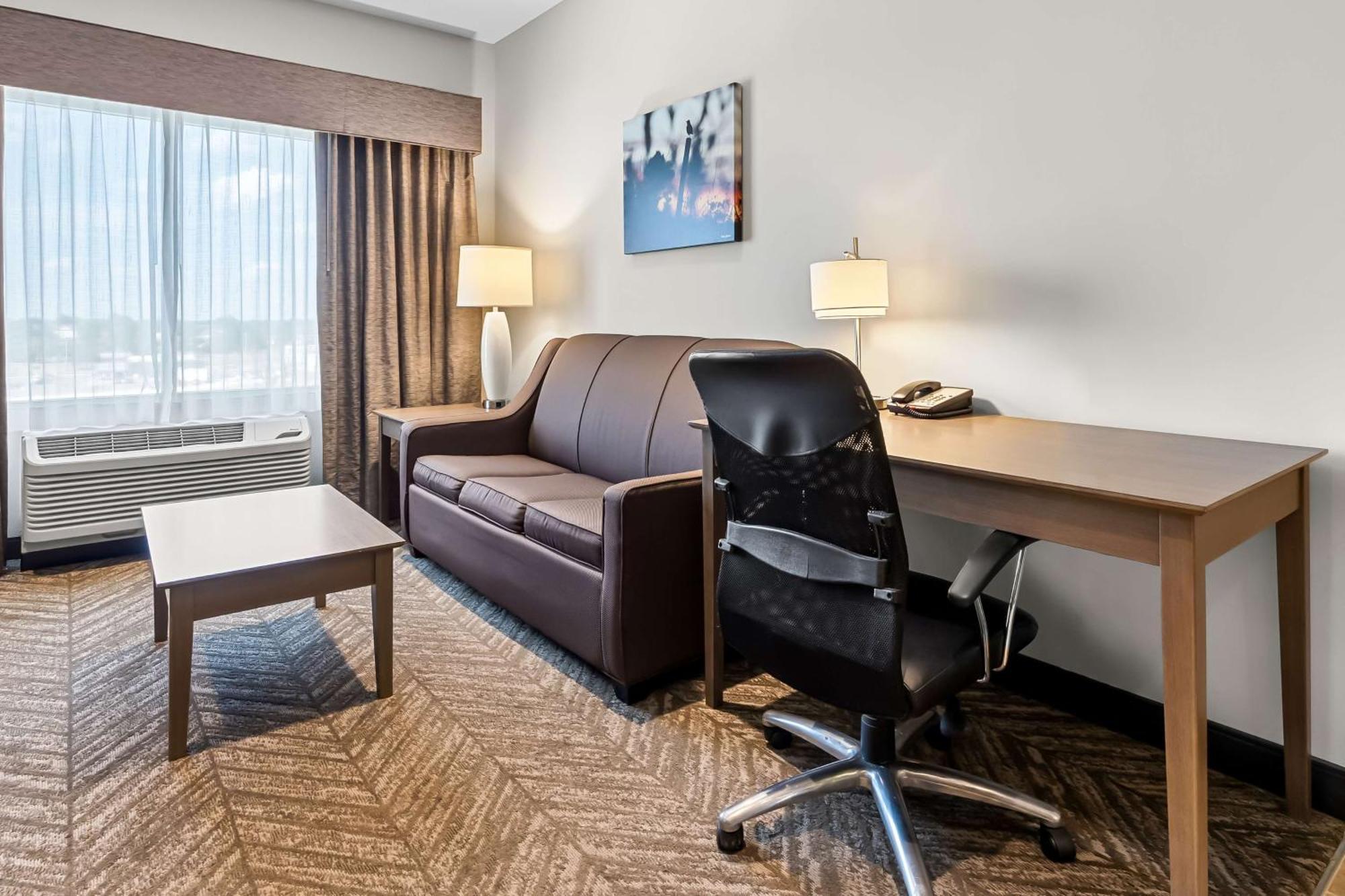 Best Western Plus Bolivar Hotel & Suites Esterno foto